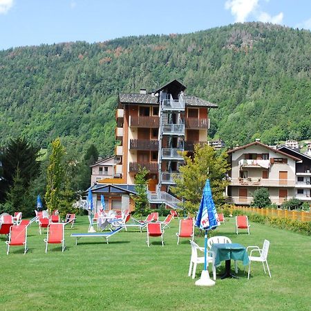 Hotel Derby Aprica Εξωτερικό φωτογραφία